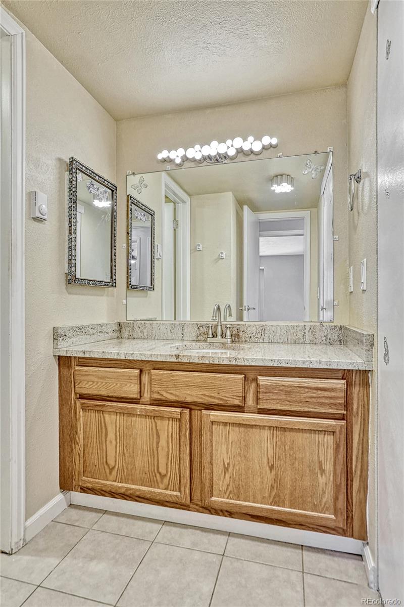 4062 S Atchison Way Unit: 204
