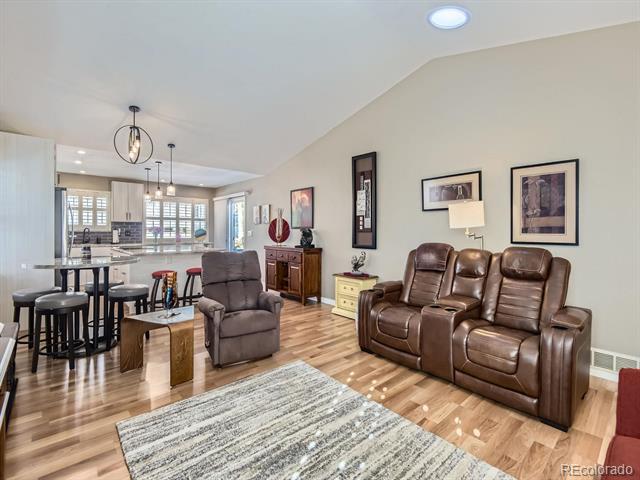 47 Canongate Lane