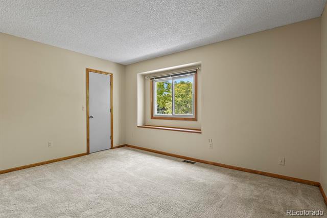 10548 Hobbit Lane