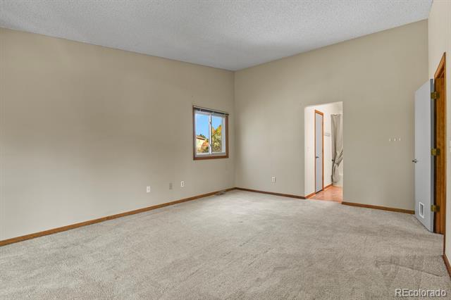 10548 Hobbit Lane