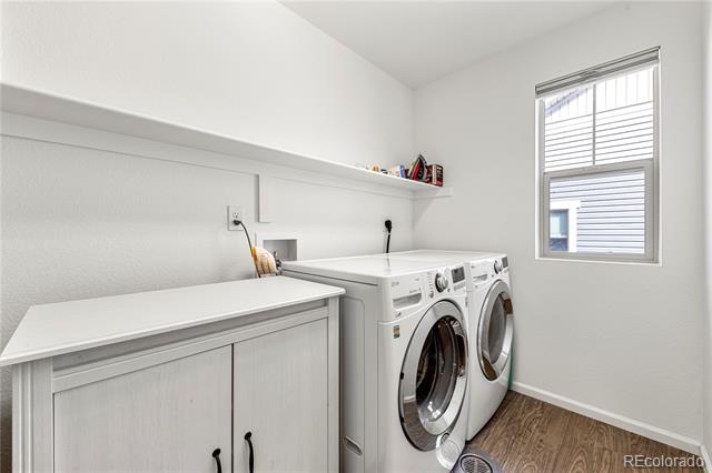 19122 E 55th Place