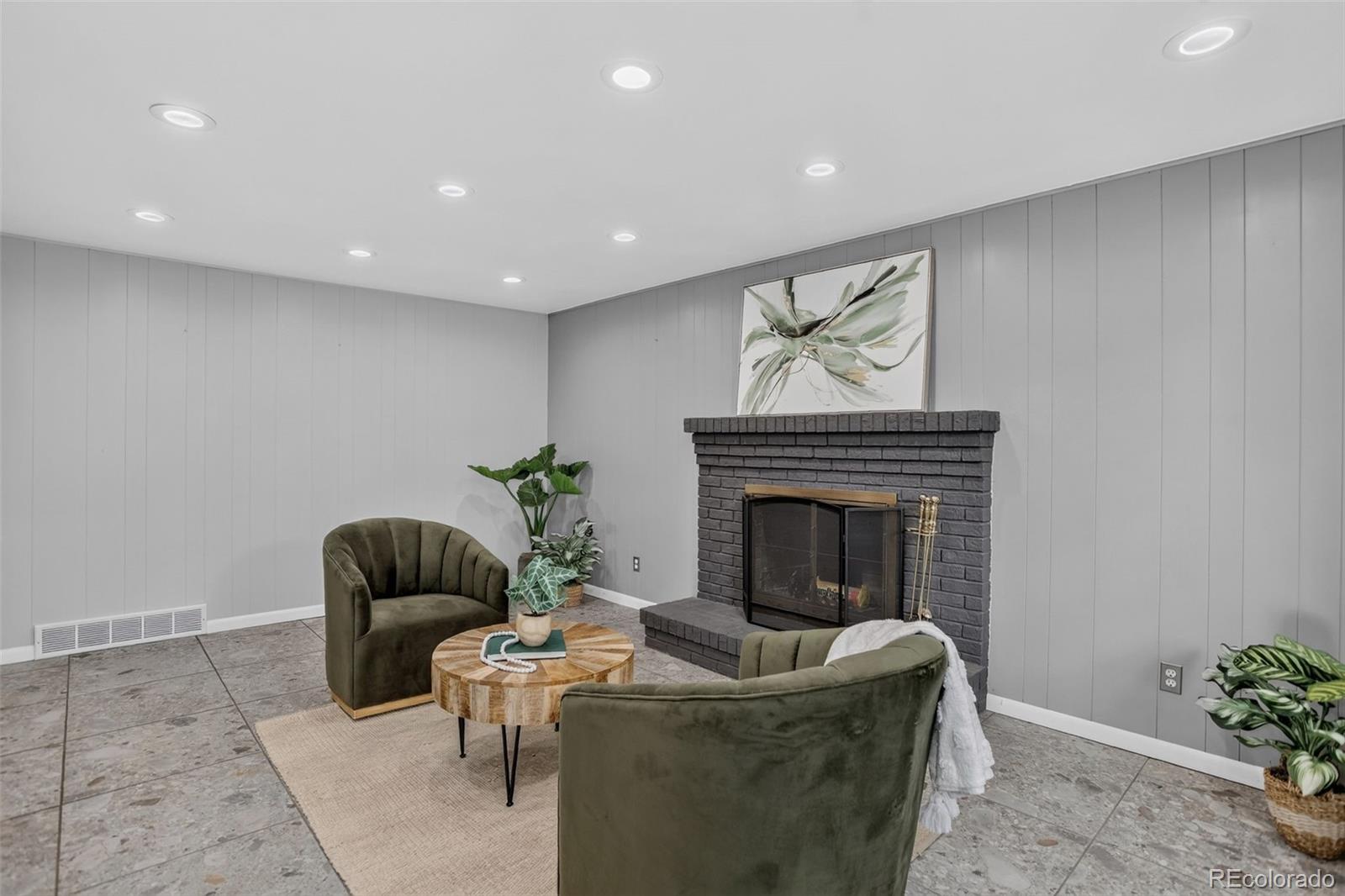 336 Oakland Street