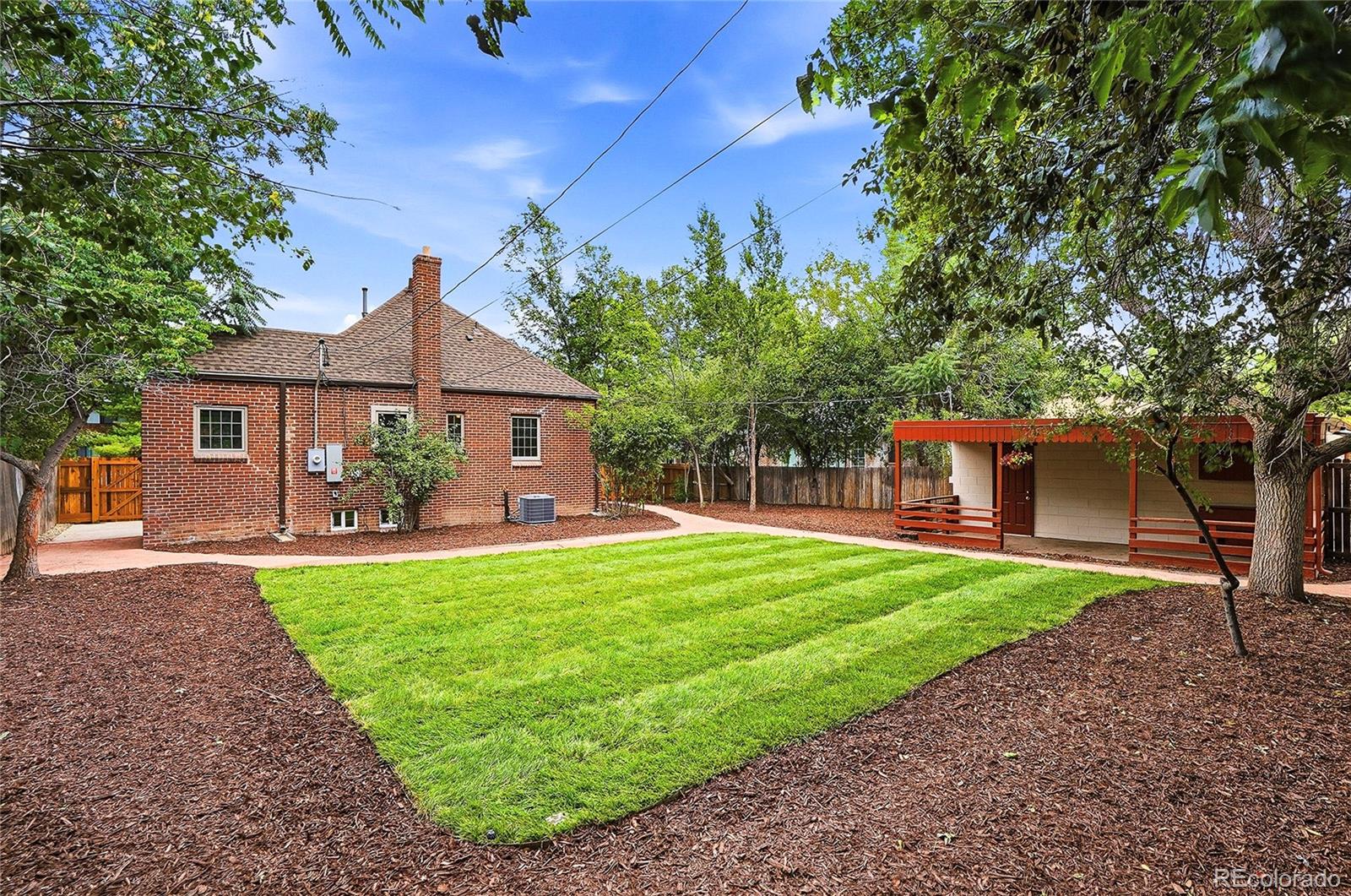 1534 Fairfax Street
