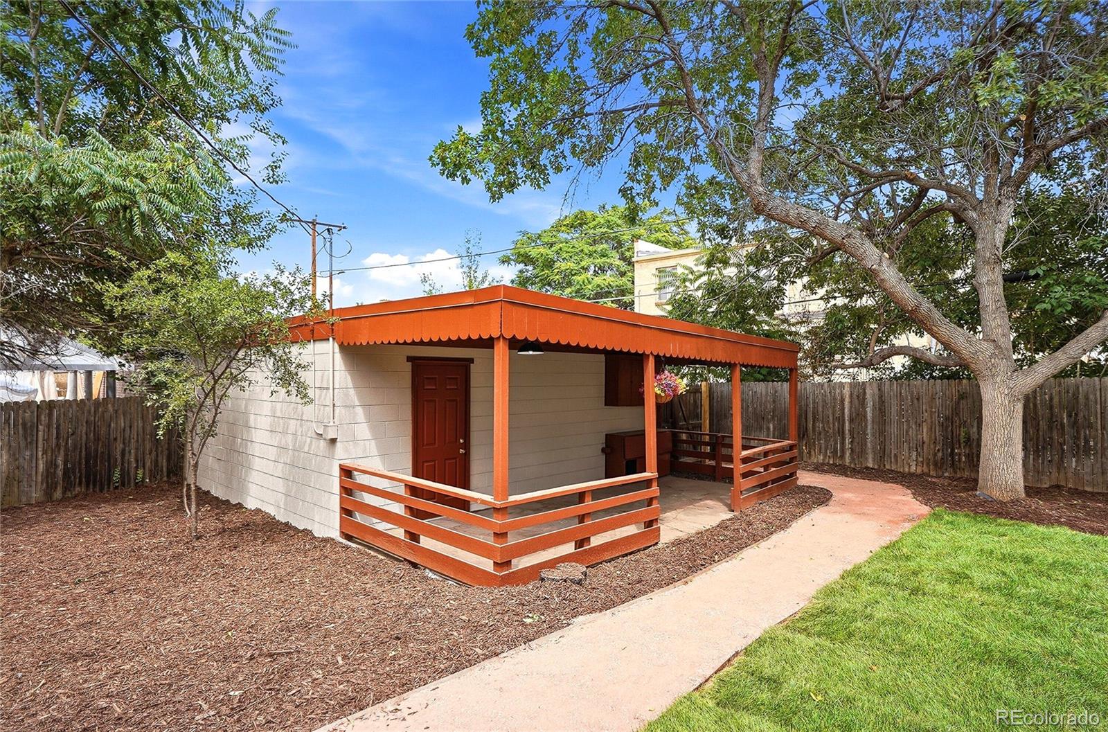 1534 Fairfax Street