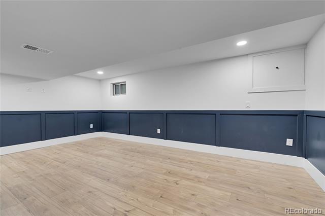 3821 S Magnolia Way