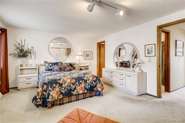 5631 S Lansing Court