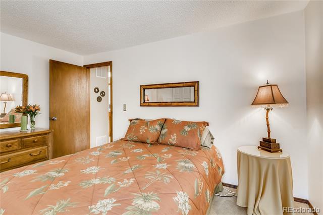 5631 S Lansing Court