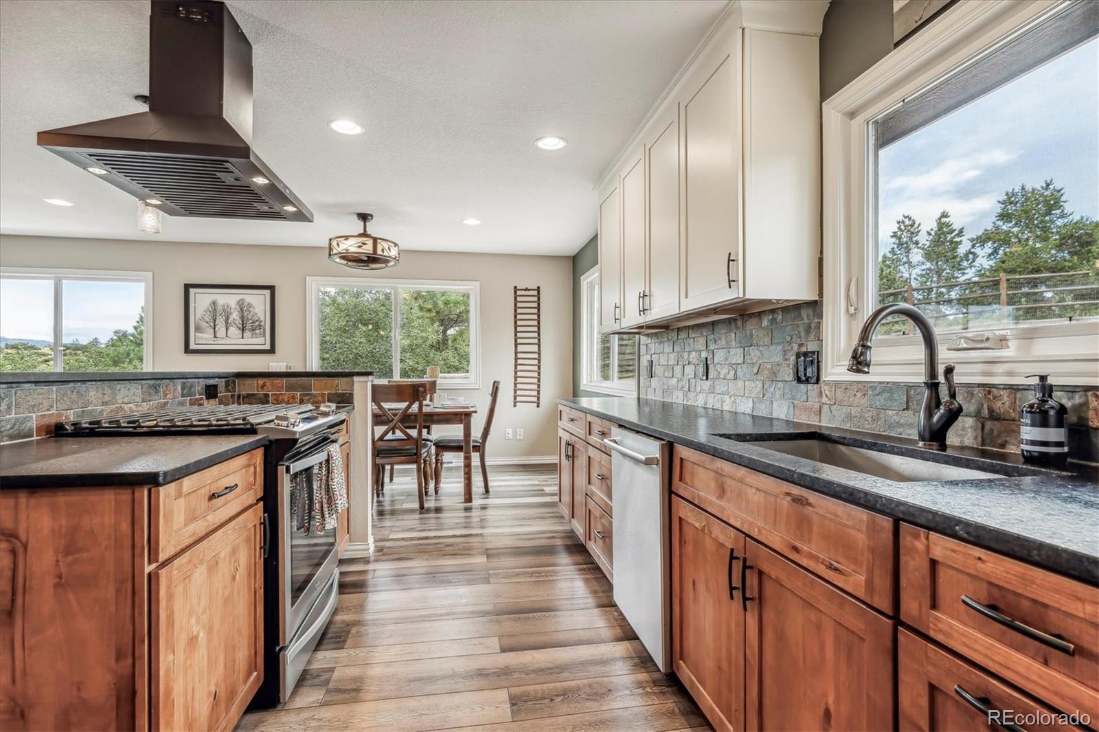 3581 Greenwood Road