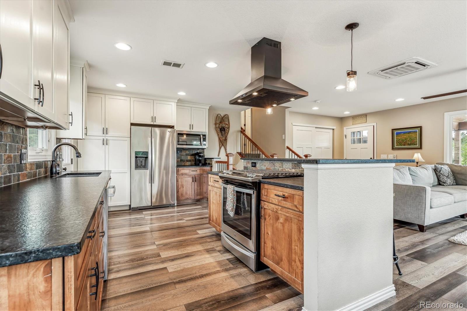 3581 Greenwood Road
