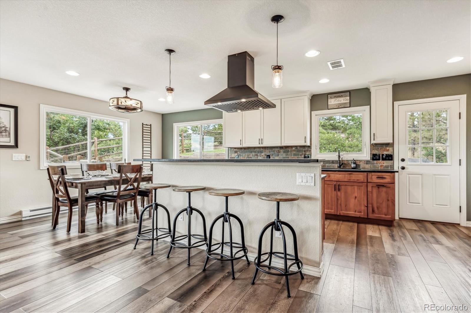 3581 Greenwood Road