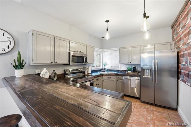 12934 S Molly Court