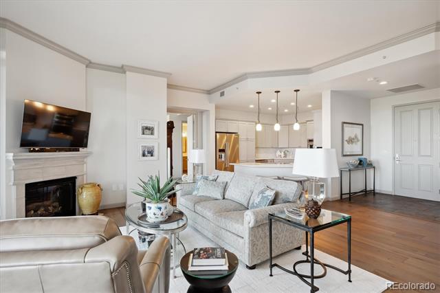 8100 E Union Avenue Unit: 2006