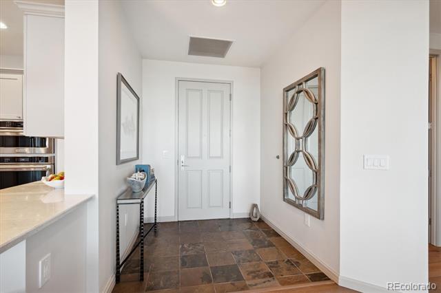 8100 E Union Avenue Unit: 2006