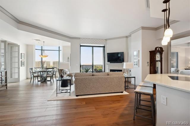 8100 E Union Avenue Unit: 2006