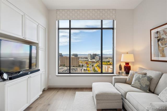 8100 E Union Avenue Unit: 2006