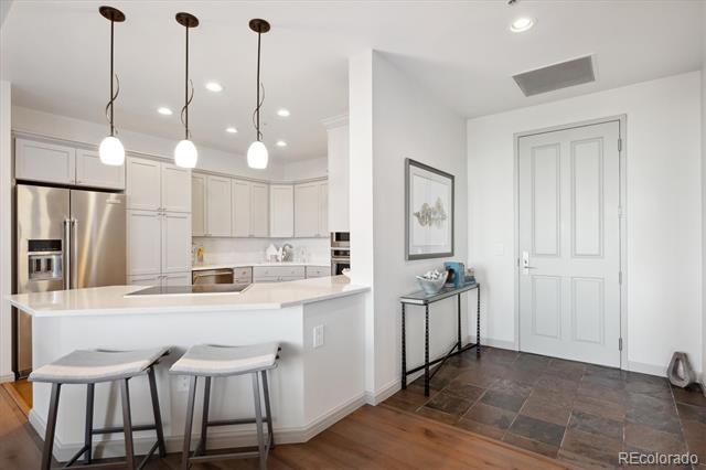 8100 E Union Avenue Unit: 2006