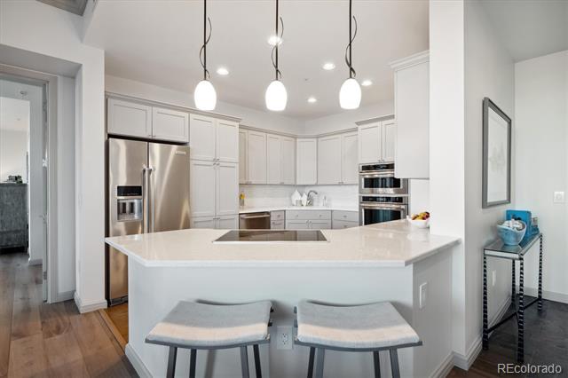 8100 E Union Avenue Unit: 2006