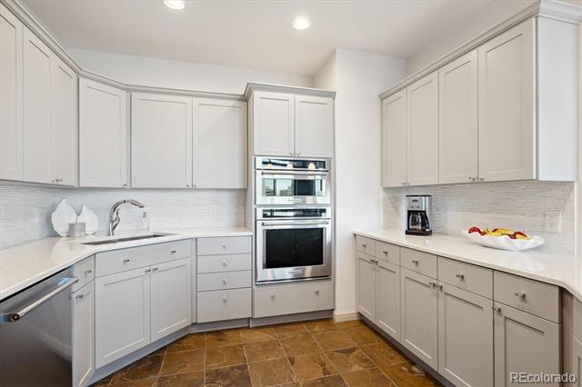 8100 E Union Avenue Unit: 2006