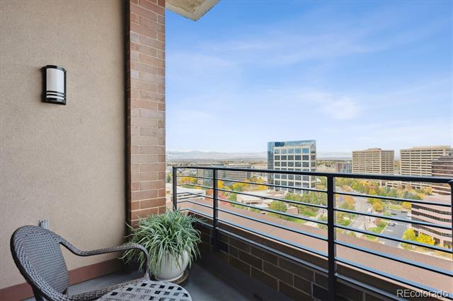 8100 E Union Avenue Unit: 2006