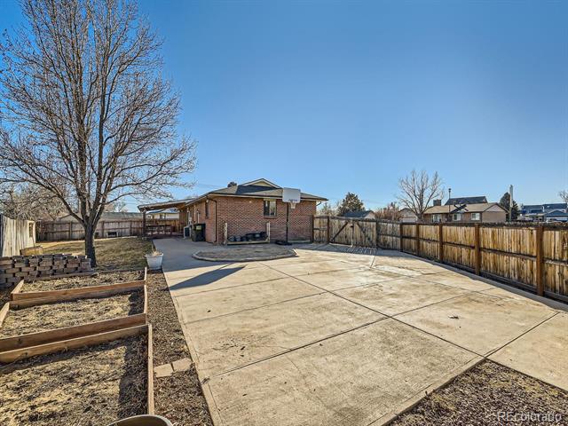 438 N 11th Avenue
