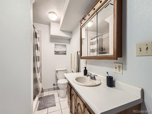 438 N 11th Avenue