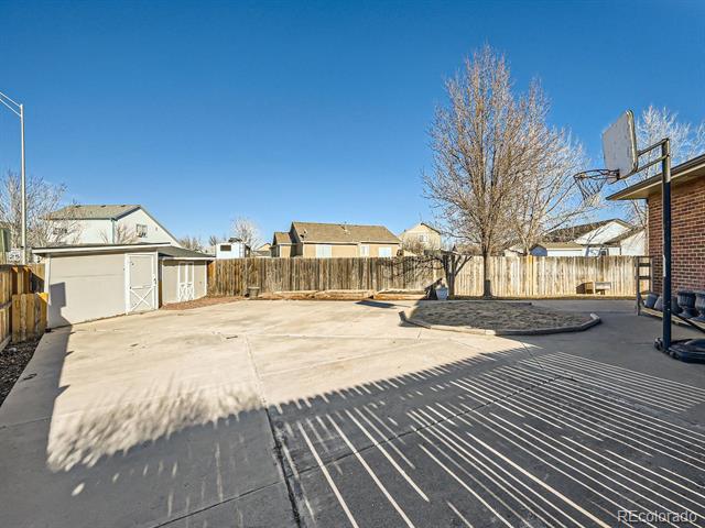 438 N 11th Avenue
