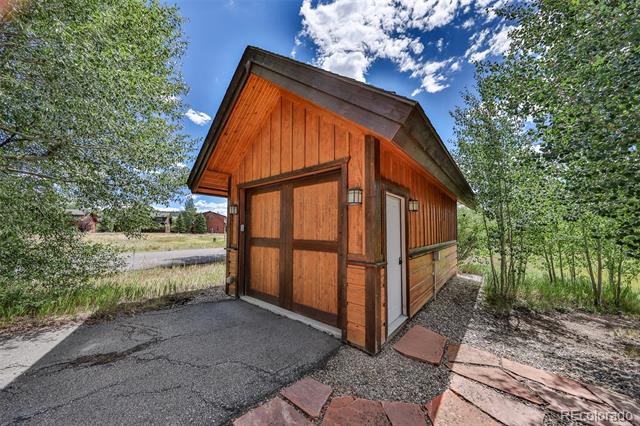 521 Pioneer Drive