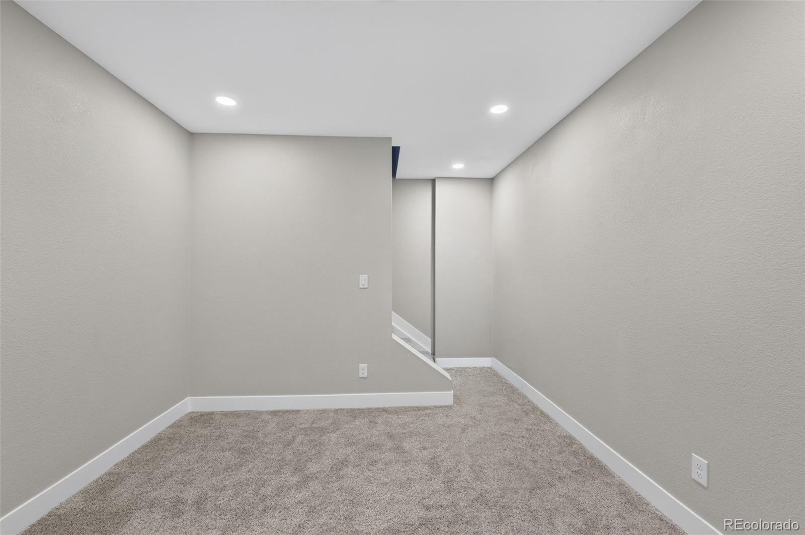 3009 S Elati Street