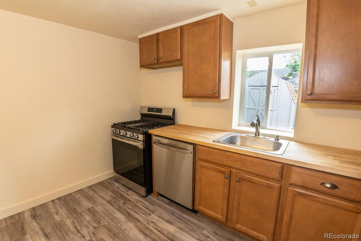 9995 W Wesley Avenue