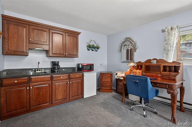 11994 Cochise Circle