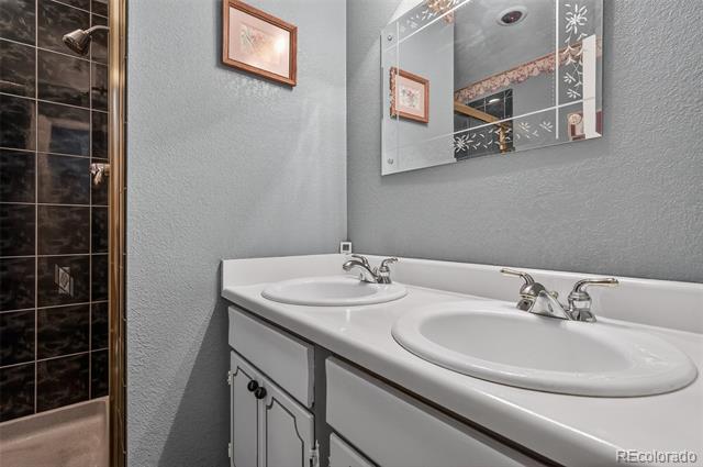 11994 Cochise Circle