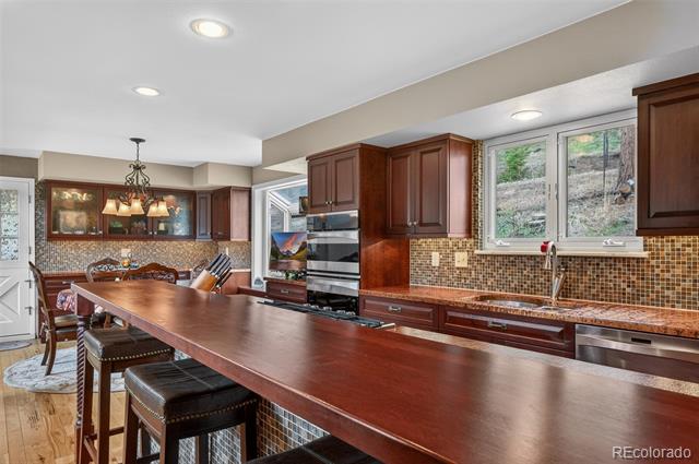 11994 Cochise Circle