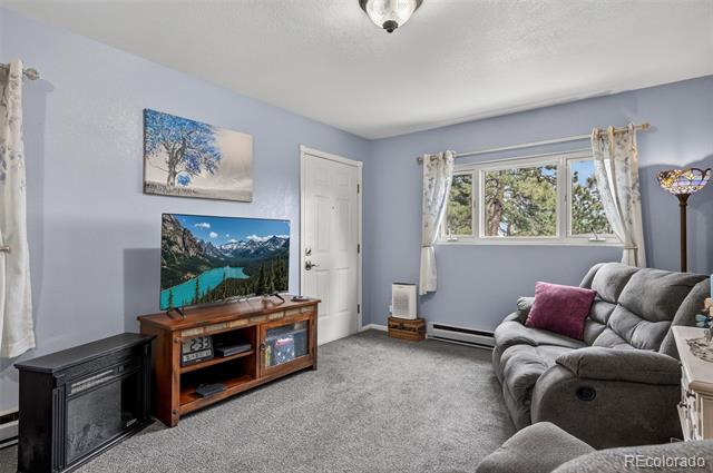 11994 Cochise Circle