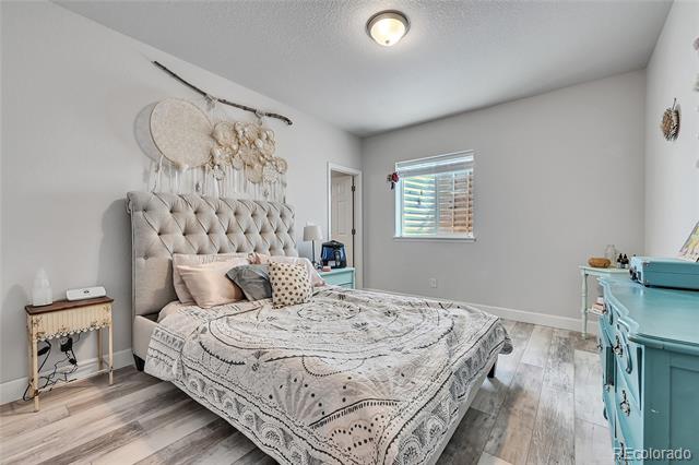 5878 Berry Ridge Way