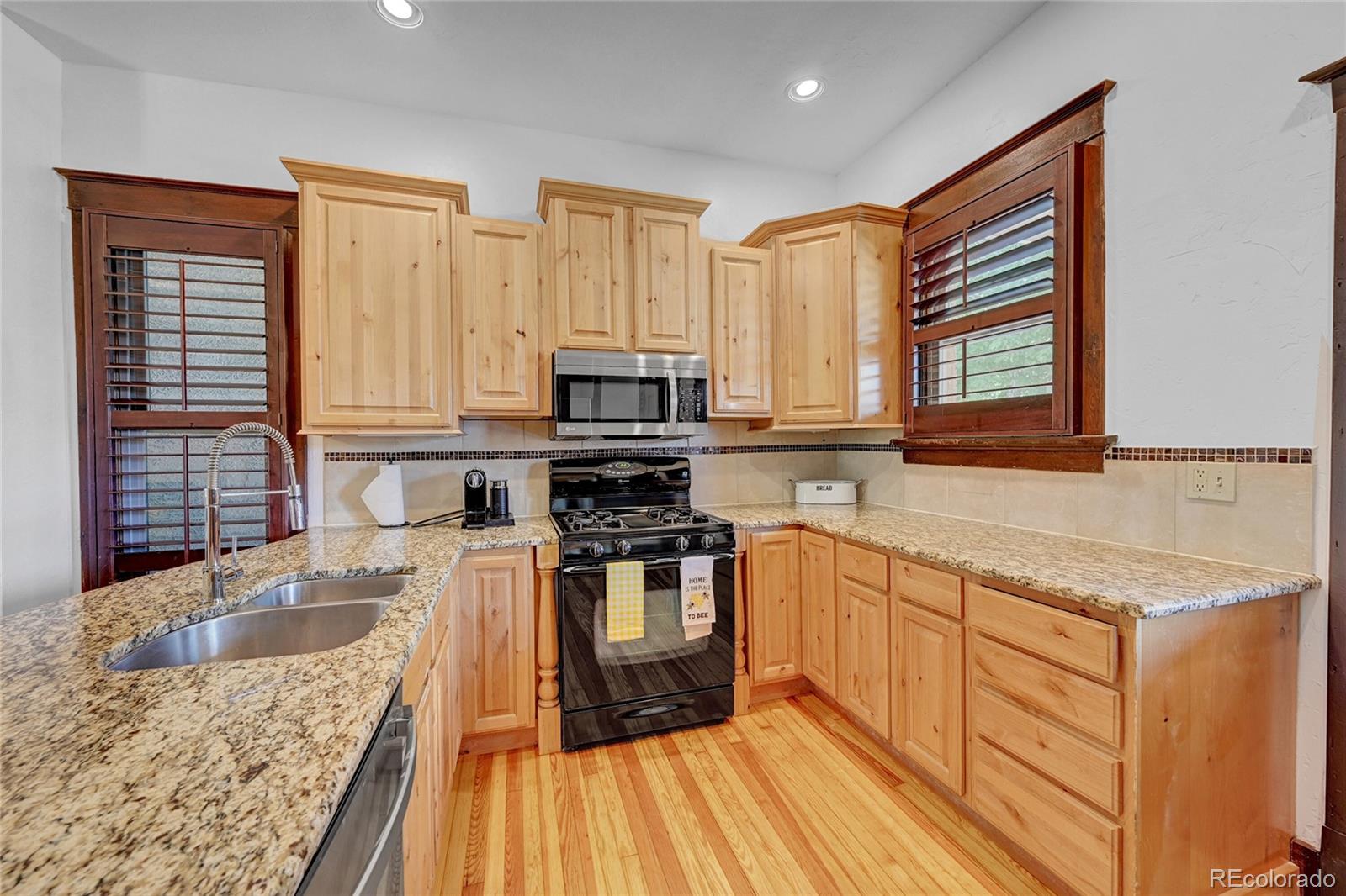 3737 Jason Street