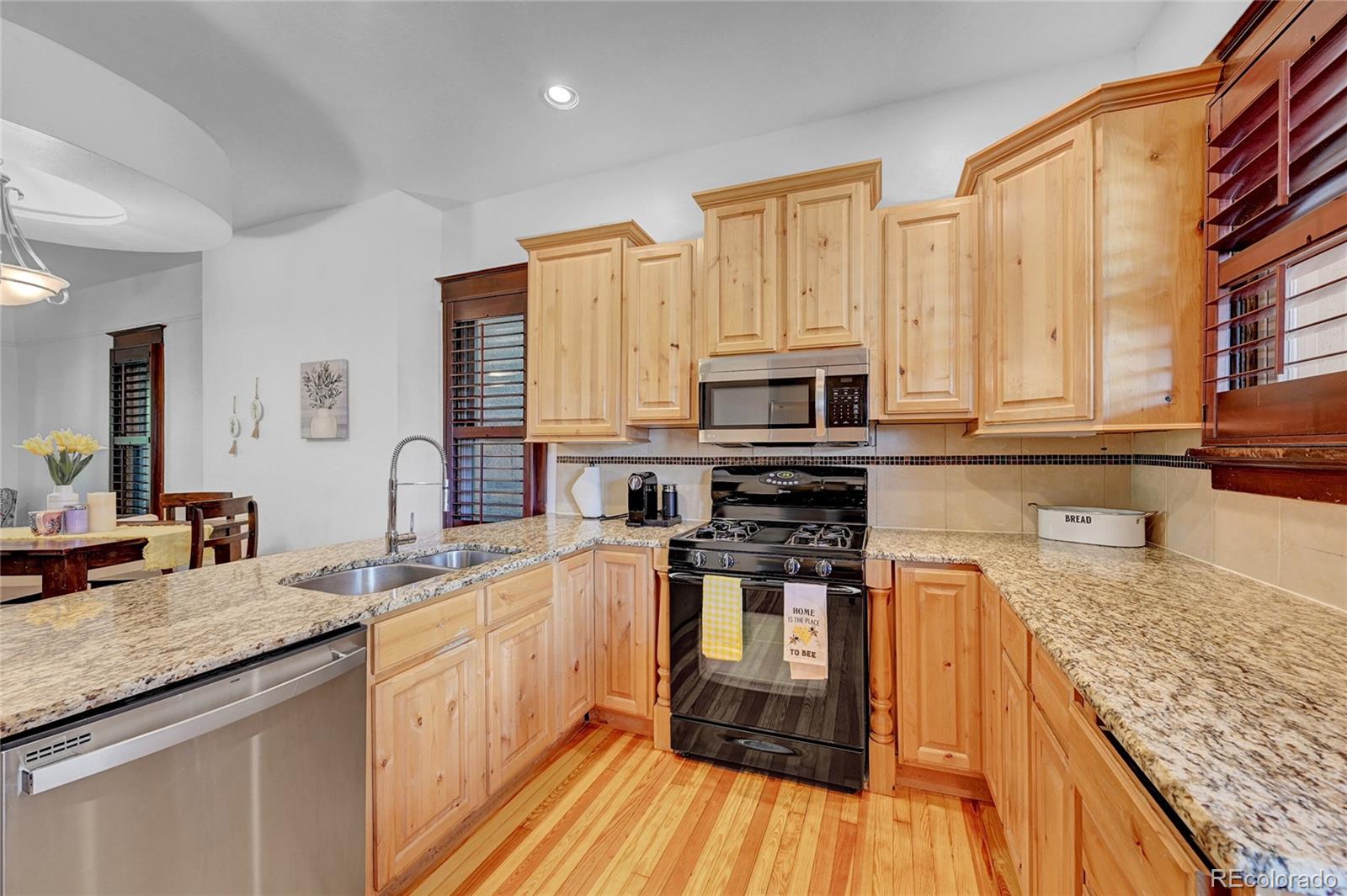 3737 Jason Street