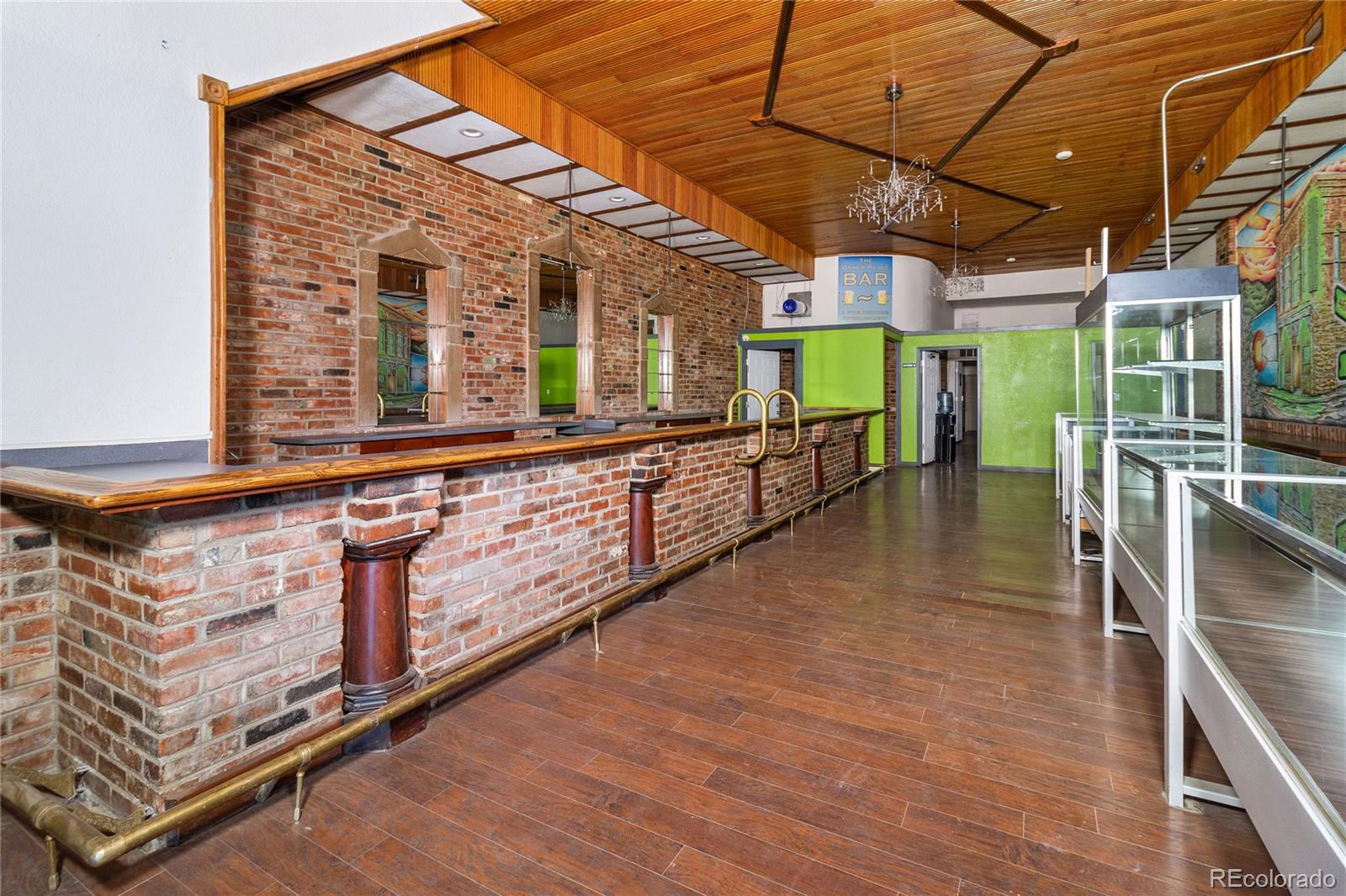 466 W Main Street