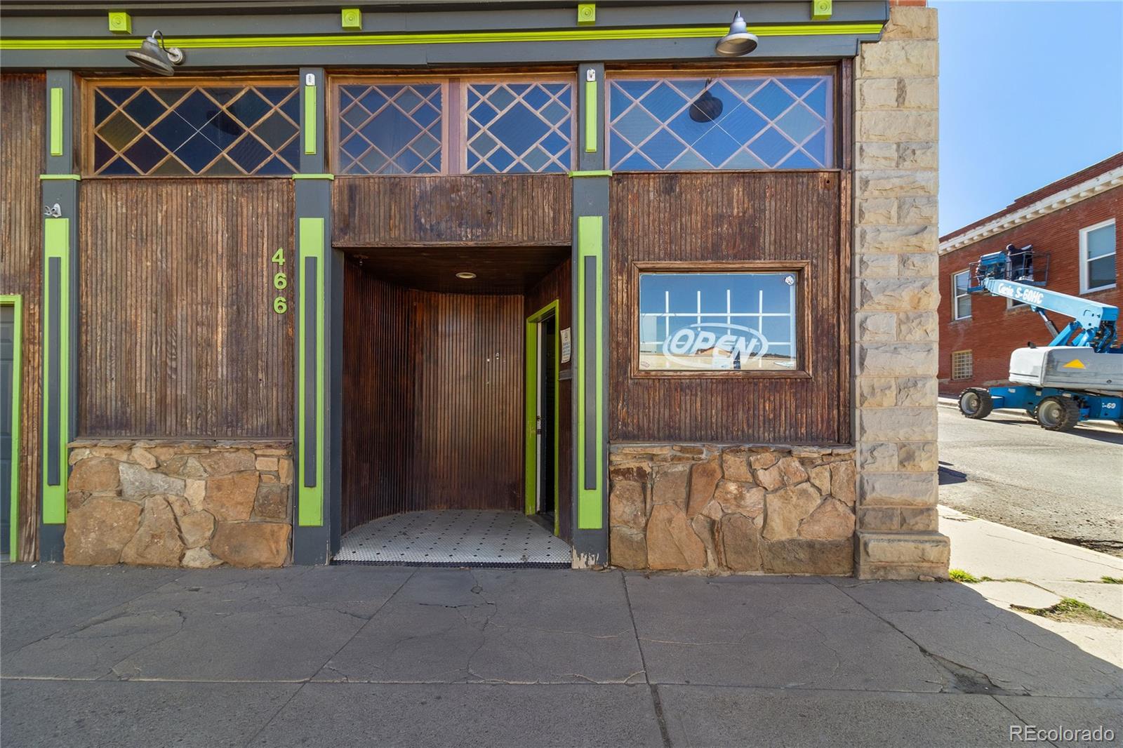 466 W Main Street