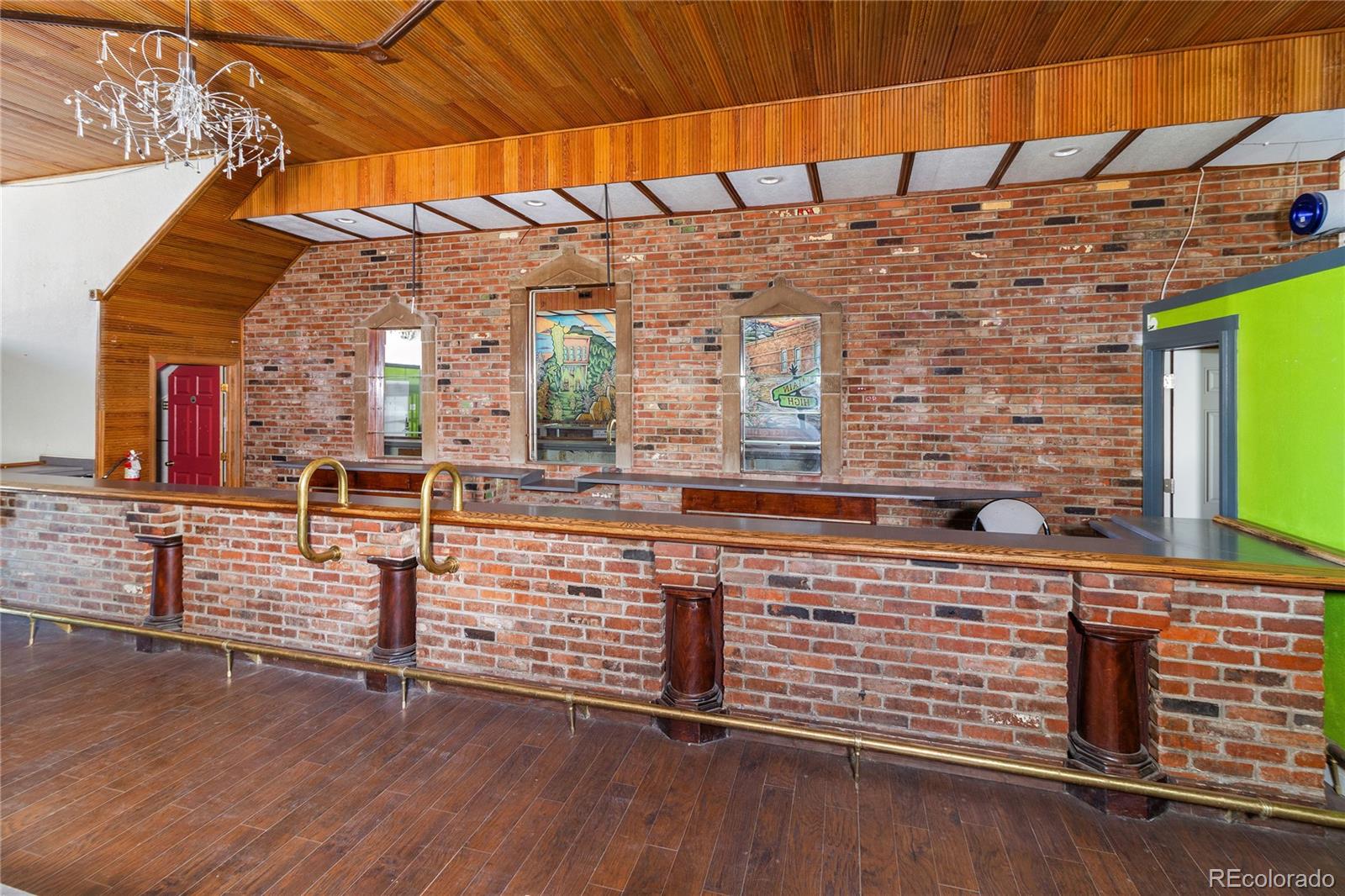 466 W Main Street