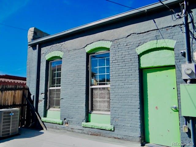 466 W Main Street