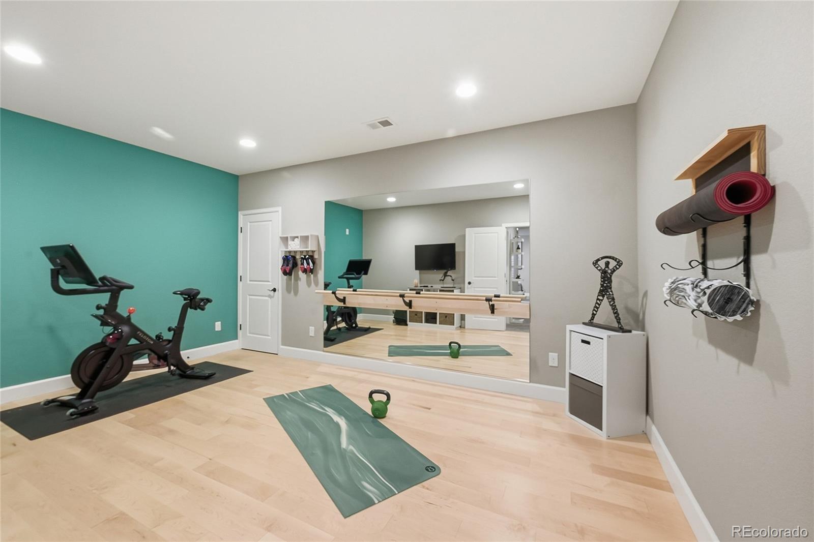 153 Sunbeam Court