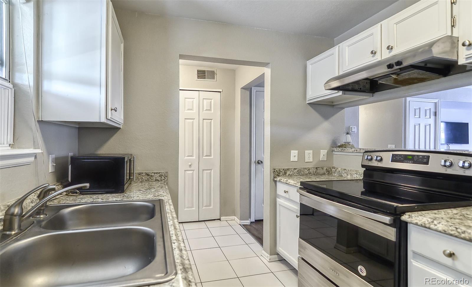1267 S Gilbert Street Unit: 302