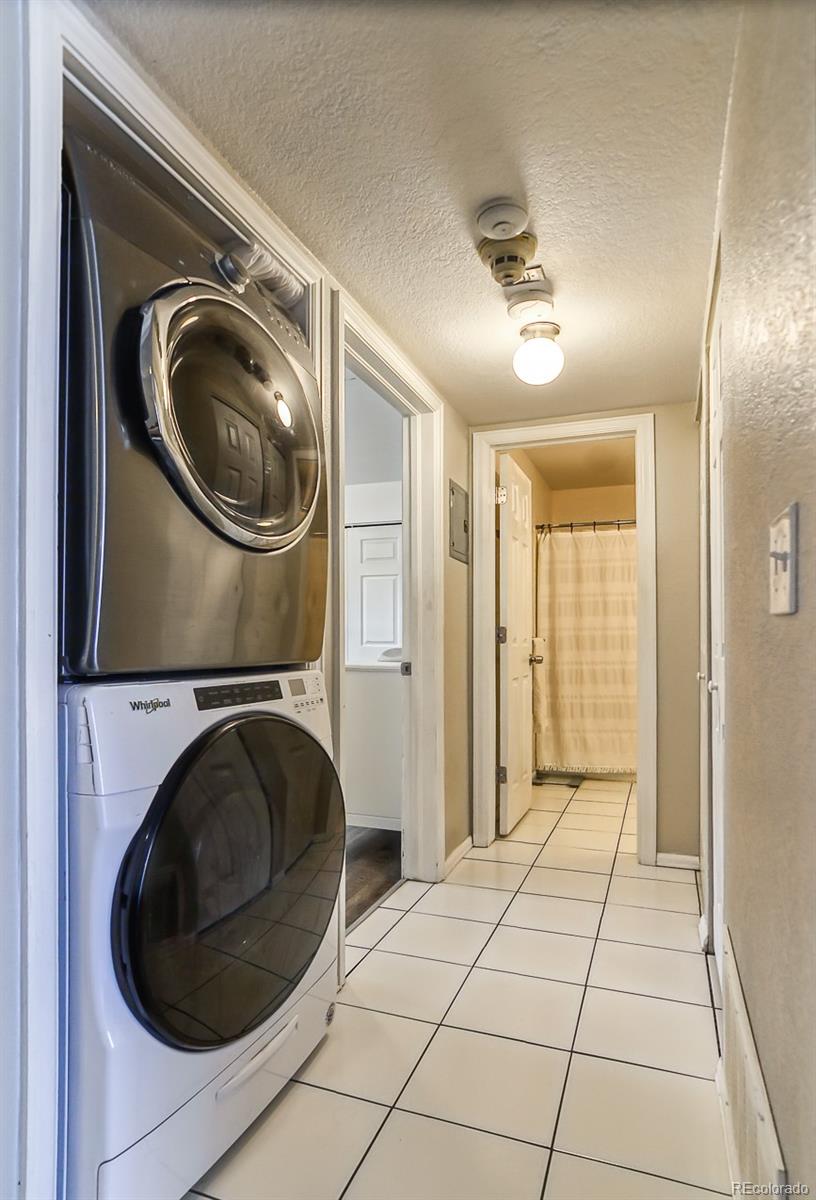 1267 S Gilbert Street Unit: 302