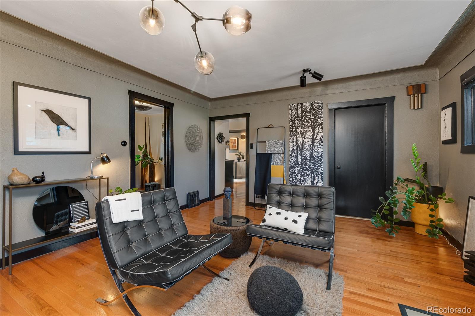 4401 S Delaware Street