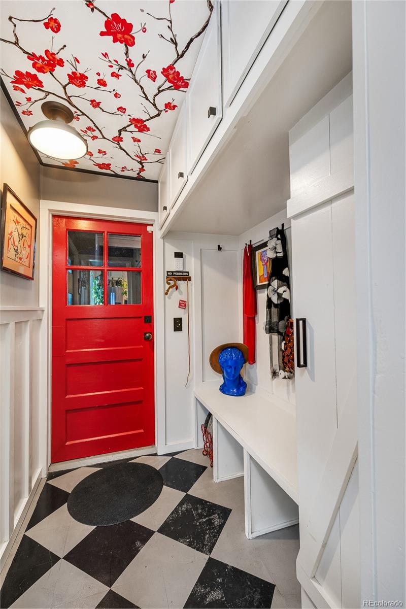 4401 S Delaware Street