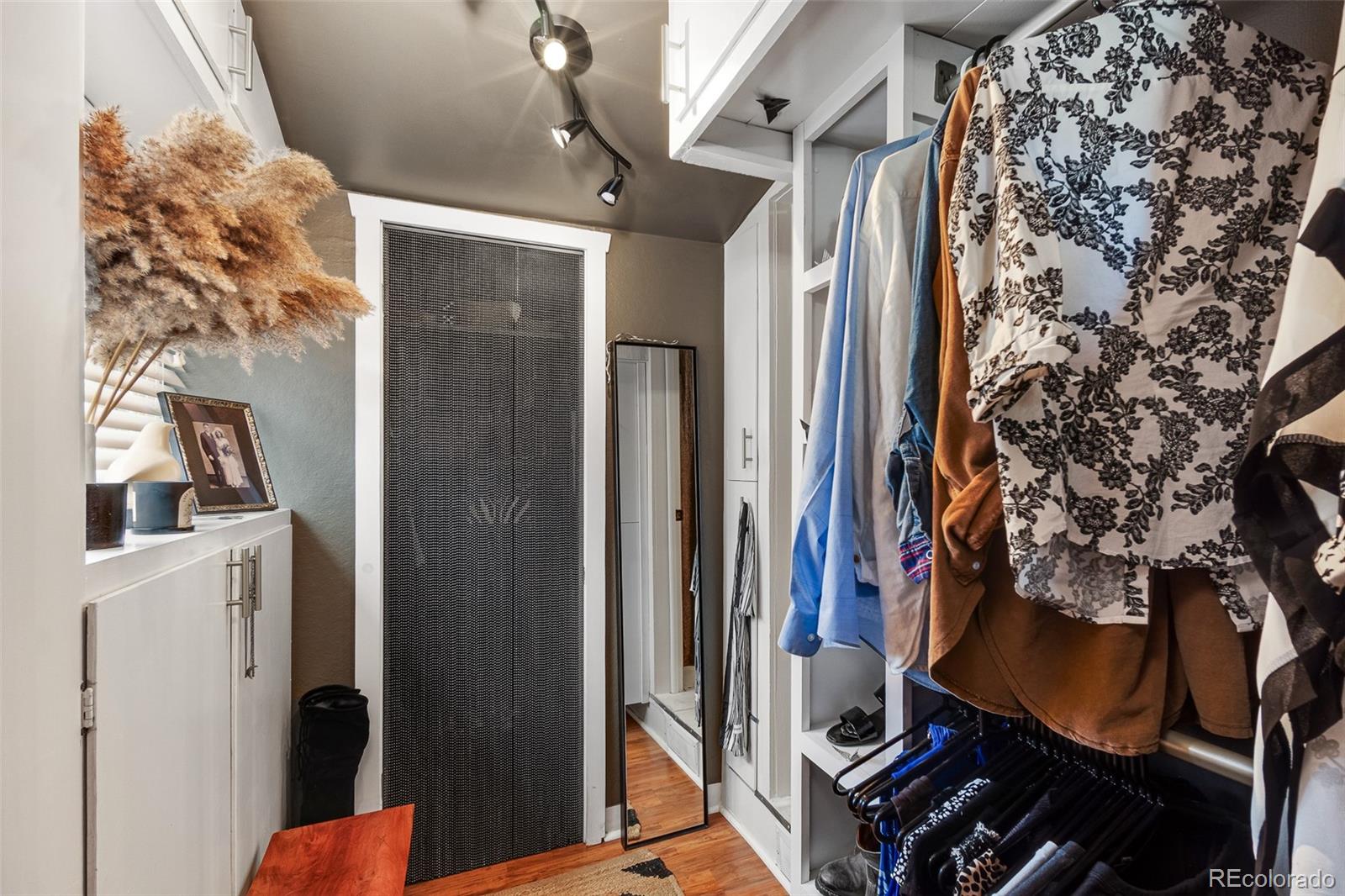 4401 S Delaware Street