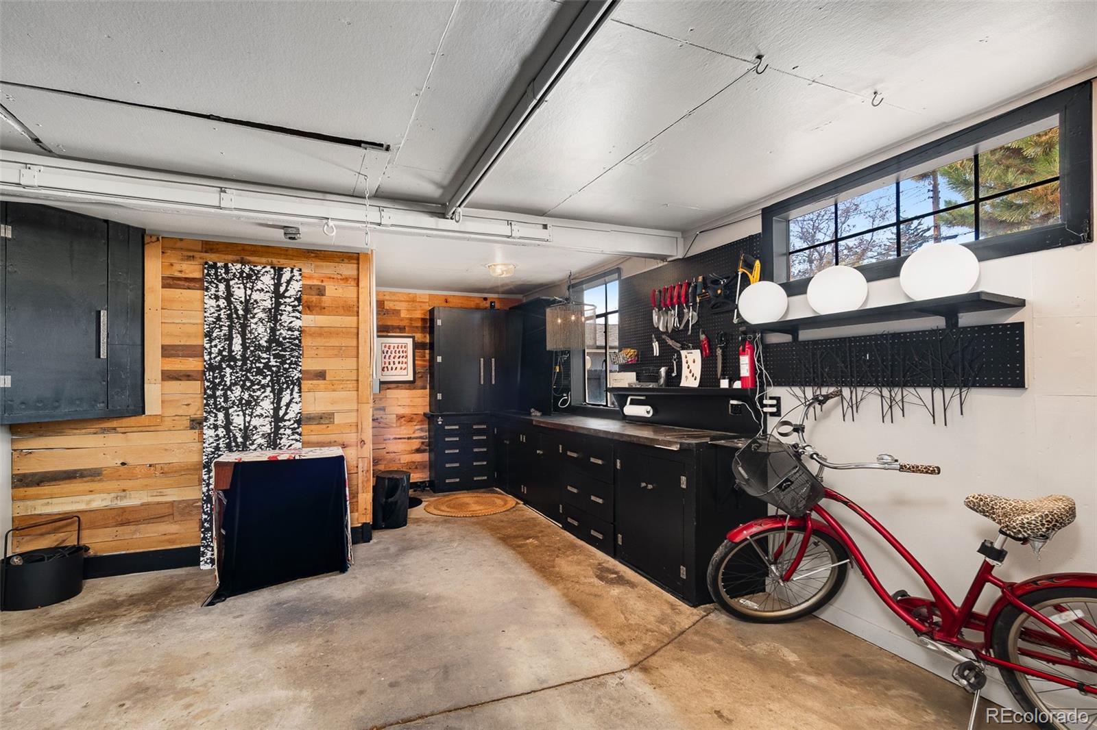 4401 S Delaware Street