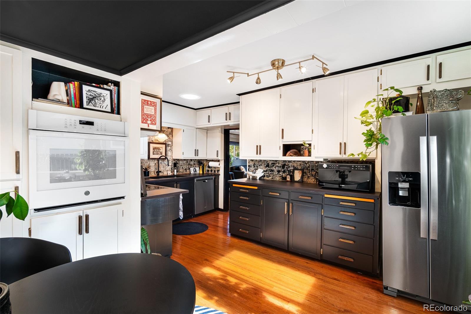 4401 S Delaware Street