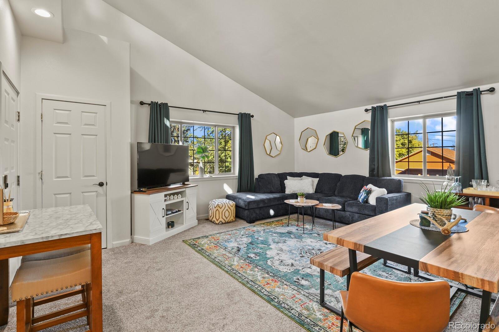 6427 Grandview Avenue Unit: A & B