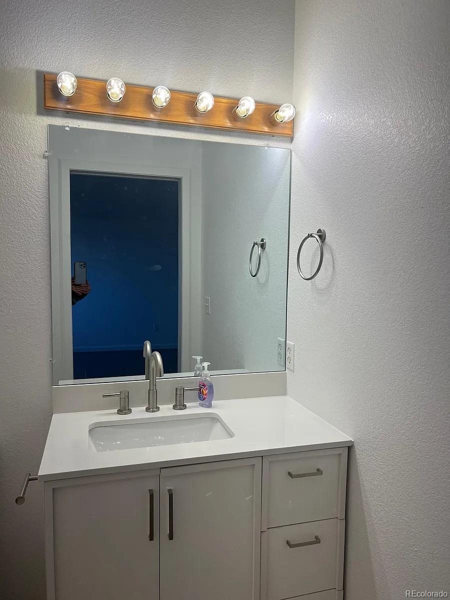 6427 Grandview Avenue Unit: A & B